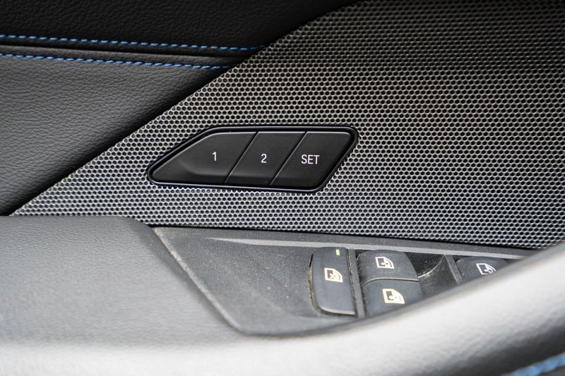 BMW i4 bild 17