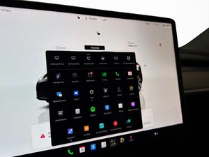 Tesla Model Y bild 22