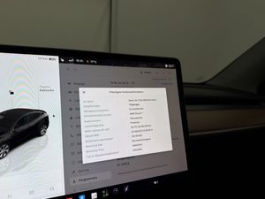 Tesla Model Y bild 19