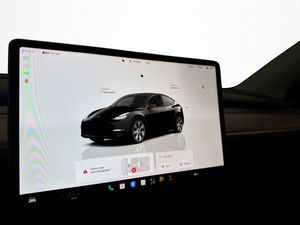 Tesla Model Y bild 20