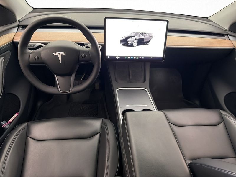 Tesla Model Y bild 16