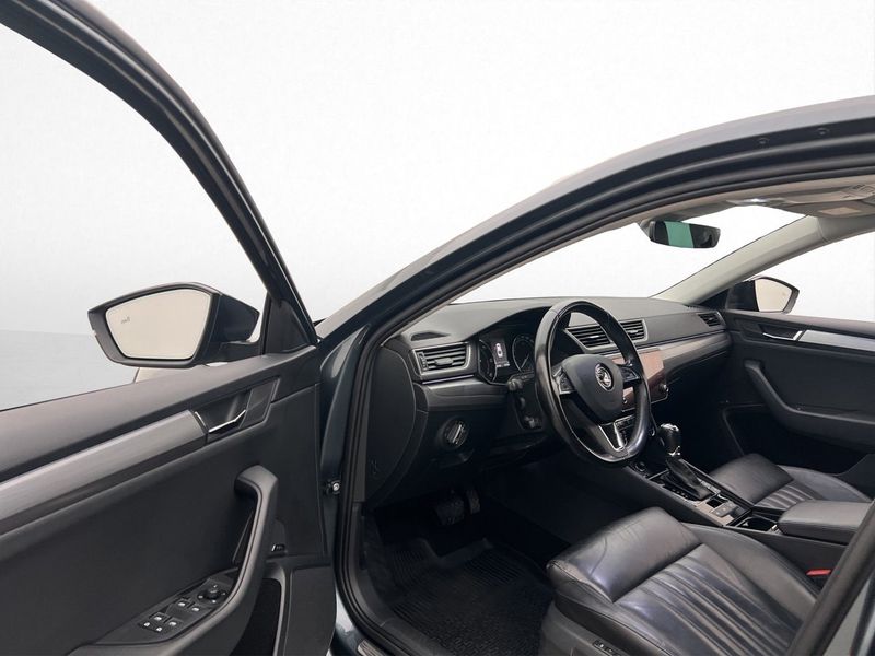 Skoda Superb bild 12
