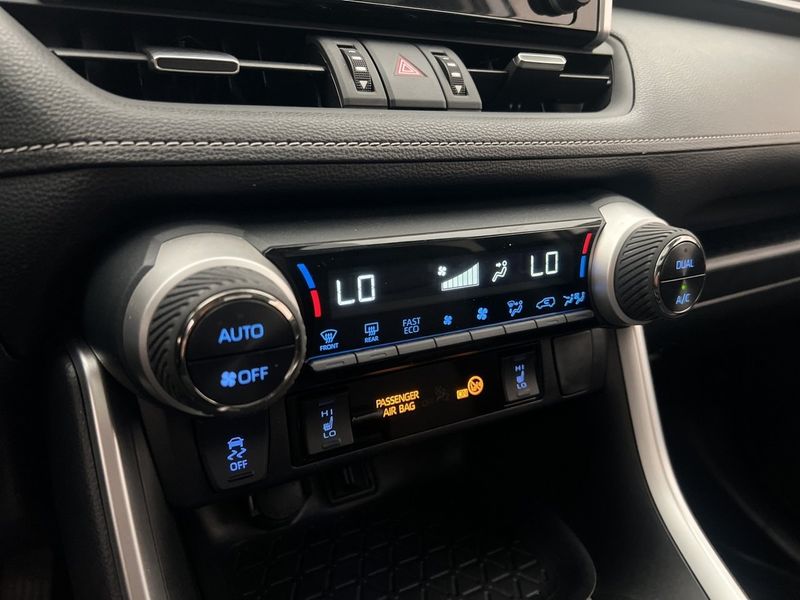 Toyota RAV4 bild 24