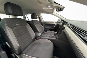 Volkswagen Passat bild 24