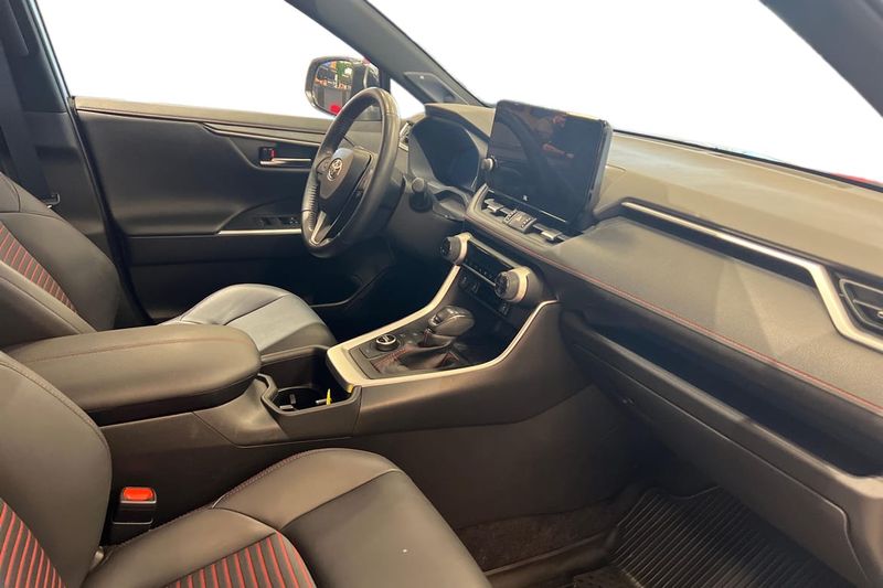 Toyota RAV4 bild 7
