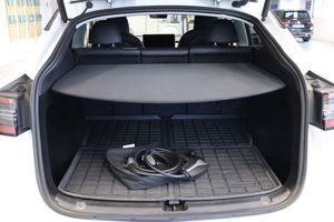 Tesla Model Y bild 13