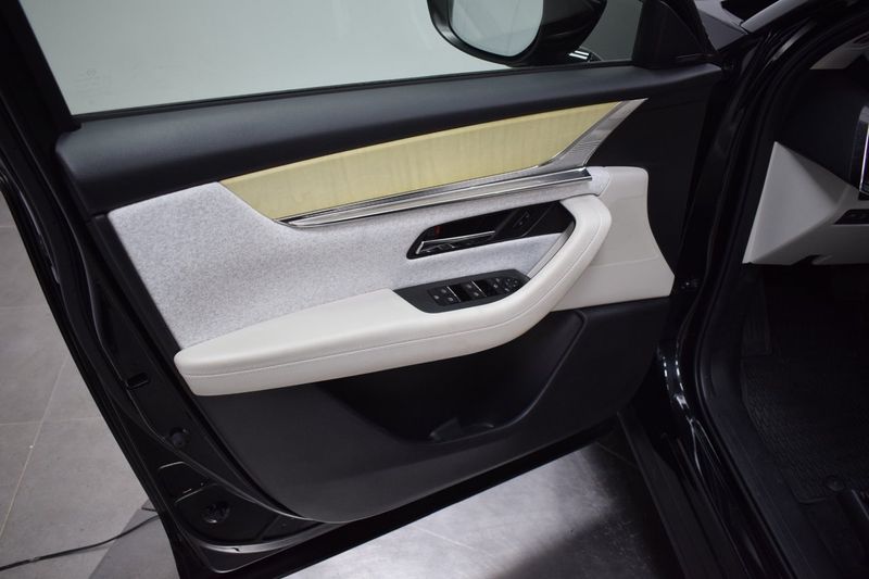 Mazda CX-80 bild 12