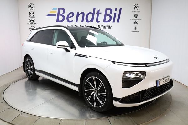 XPENG G9 Performance / Panorama / Dragkrok - 2024