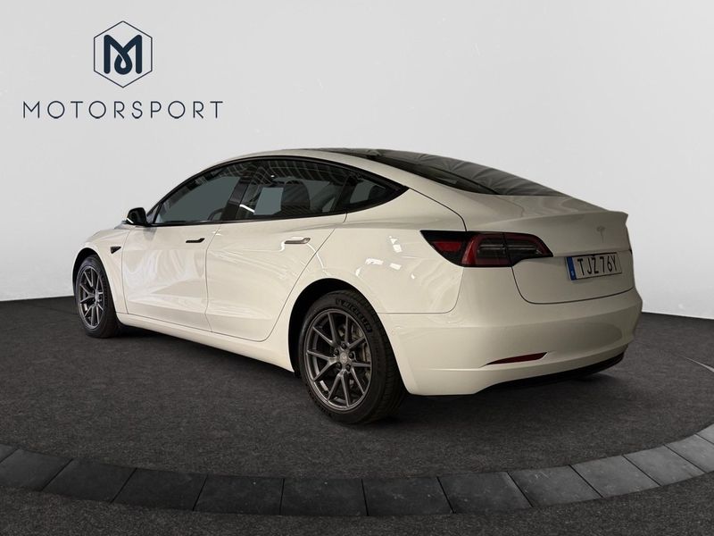 Tesla Model 3 bild 5