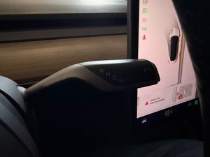 Tesla Model 3 bild 20