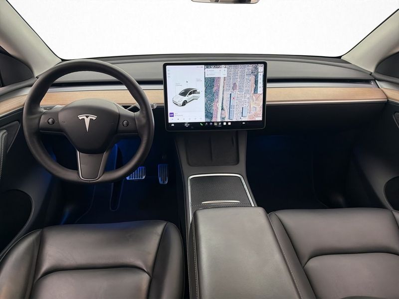 Tesla Model Y bild 13