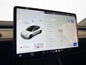 Tesla Model Y bild 27