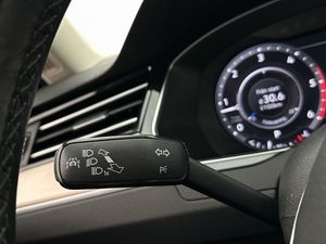 Volkswagen Passat bild 19