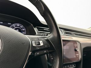 Volkswagen Passat bild 21