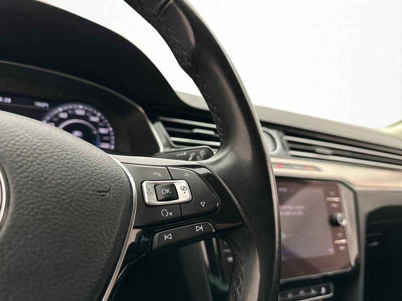 Volkswagen Passat bild 21