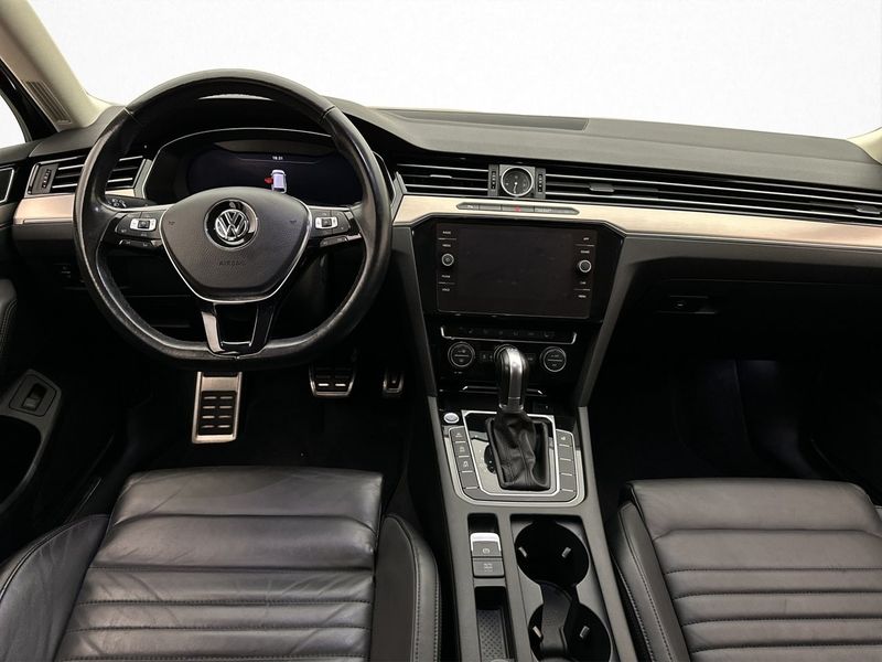Volkswagen Passat bild 13