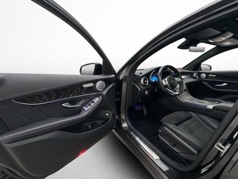 Mercedes GLC300 bild 11