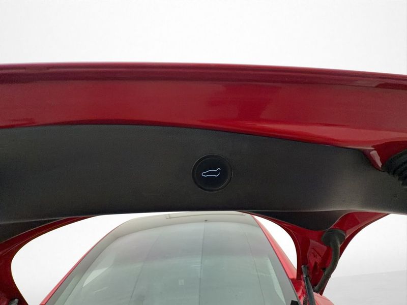 Tesla Model 3 bild 11