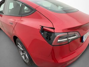 Tesla Model 3 bild 12