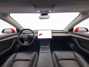 Tesla Model 3 bild 16