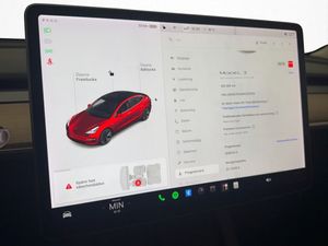 Tesla Model 3 bild 25