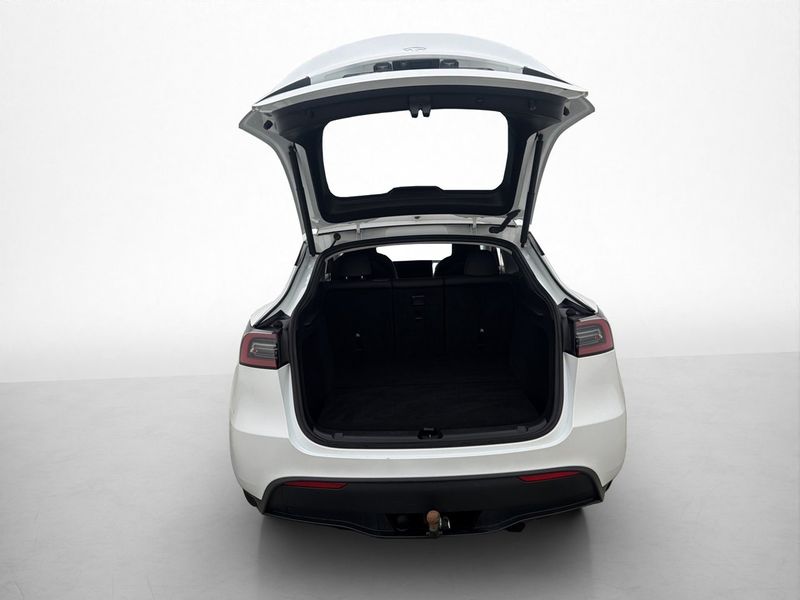 Tesla Model Y bild 10