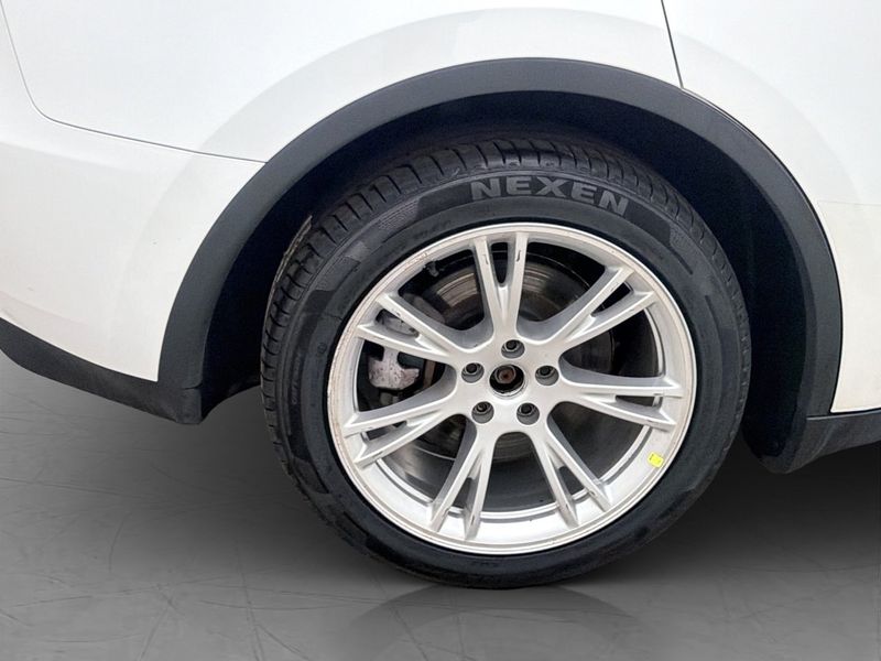 Tesla Model Y bild 34