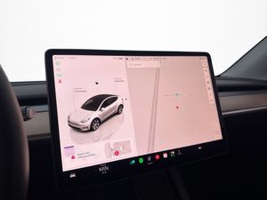 Tesla Model Y bild 24