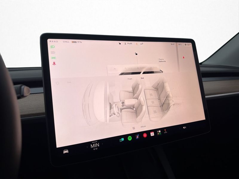 Tesla Model Y bild 25