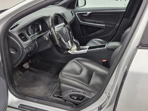 Volvo V60 bild 2