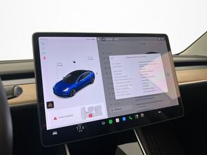Tesla Model 3 bild 20