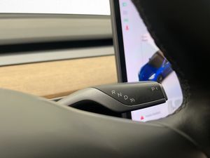 Tesla Model 3 bild 16