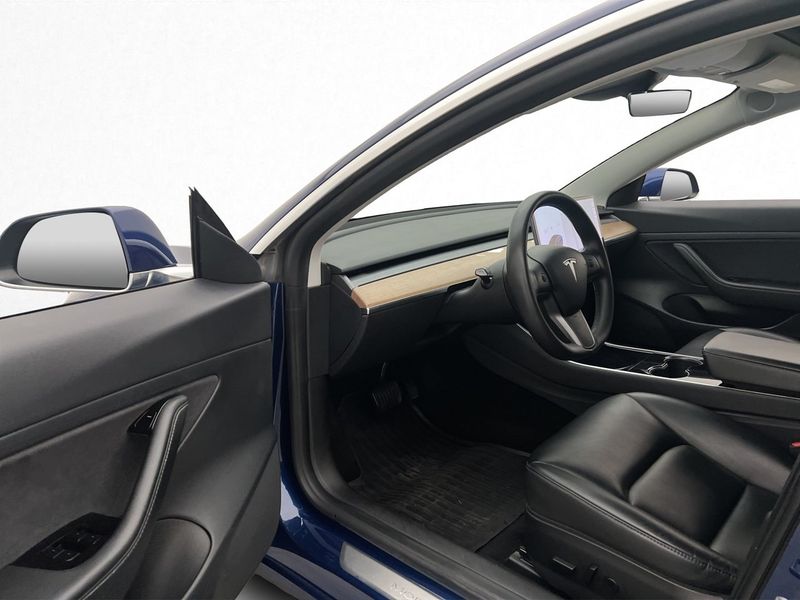 Tesla Model 3 bild 10
