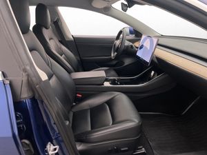 Tesla Model 3 bild 26