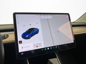 Tesla Model 3 bild 19