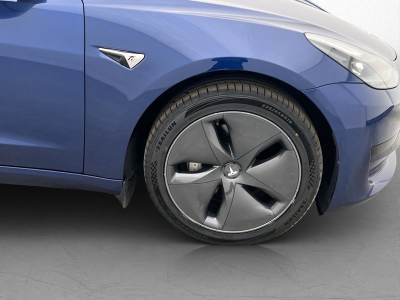 Tesla Model 3 bild 33