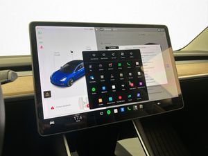 Tesla Model 3 bild 25