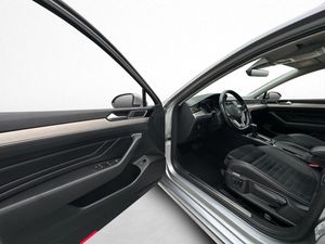 Volkswagen Passat bild 10