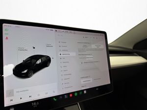 Tesla Model 3 bild 22