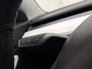 Tesla Model 3 bild 14