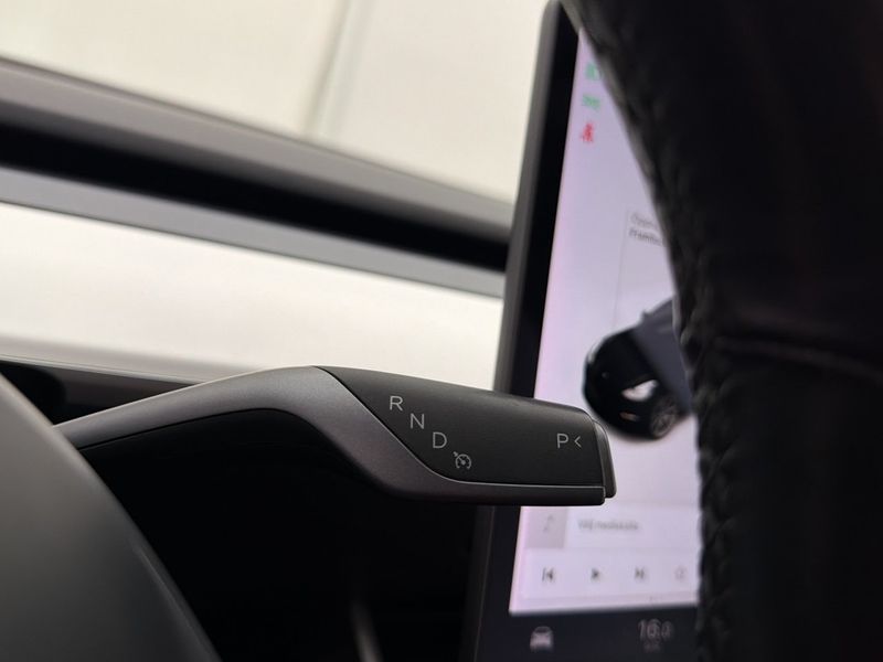 Tesla Model 3 bild 16