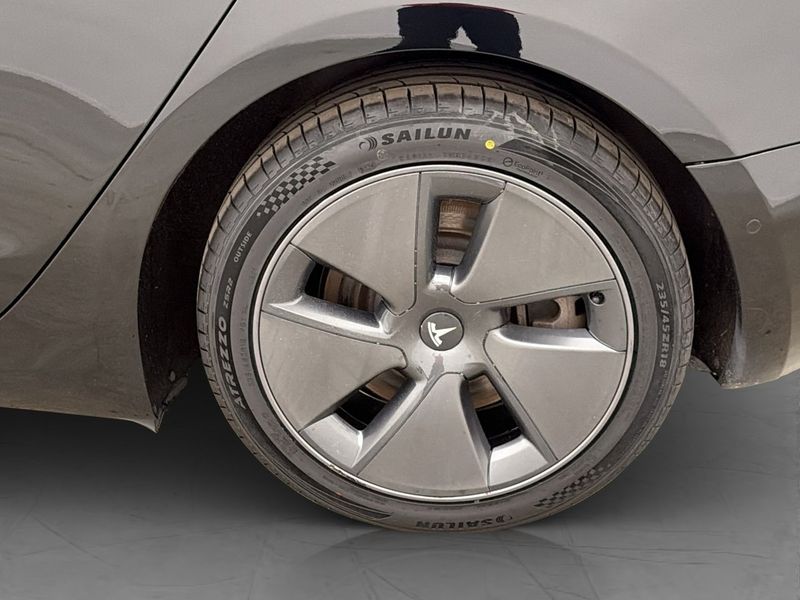 Tesla Model 3 bild 30