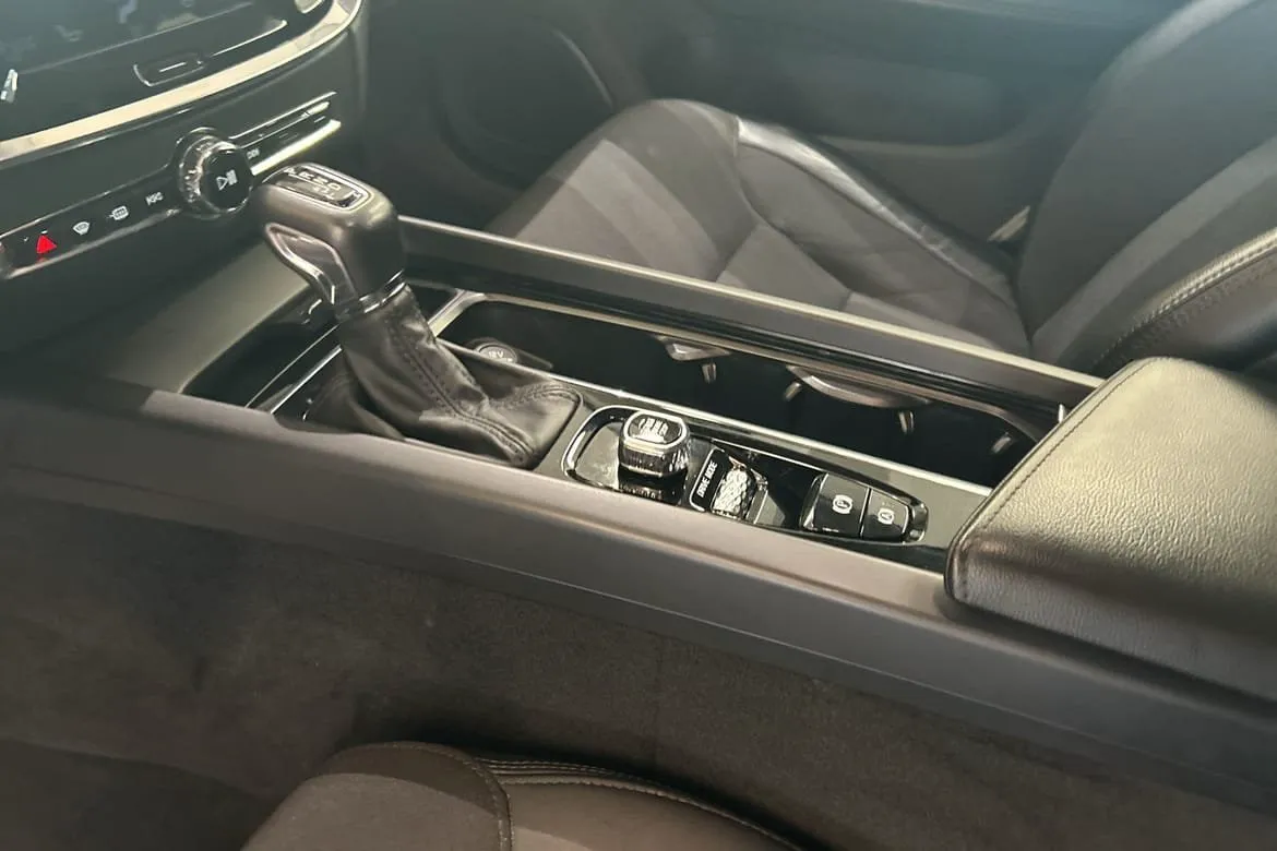 Volvo V60 Cross Country D4 AWD Geartronic, 190hp, 2020