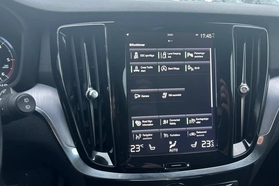 Volvo V60 Cross Country D4 AWD Geartronic, 190hp, 2020