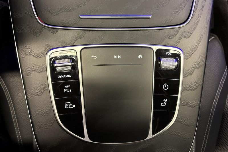 Mercedes E300 bild 20