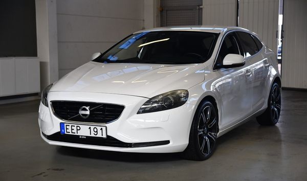 Volvo V40 D2 Momentum Business Edition Euro 5 - 2014