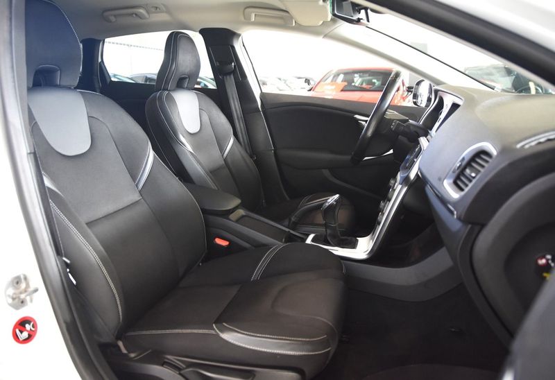 Volvo V40 bild 11