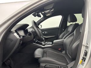 BMW 330 bild 13