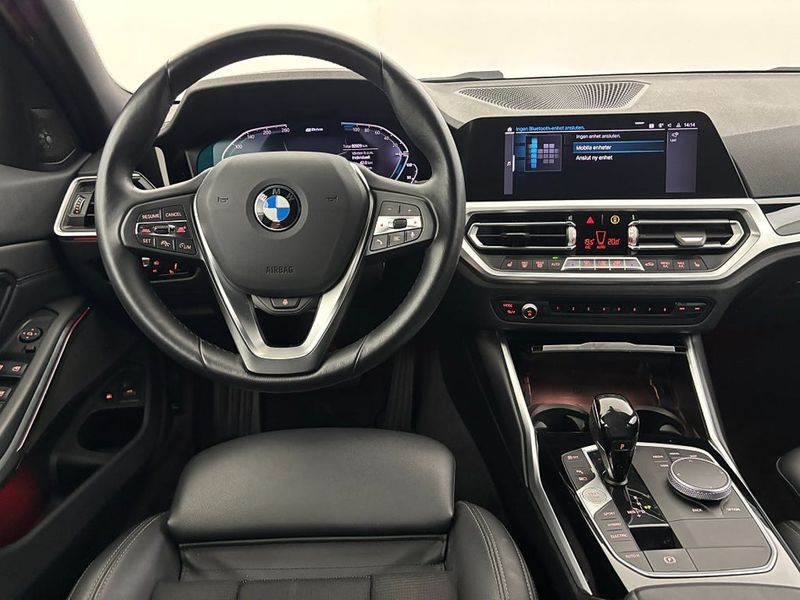 BMW 330 bild 18