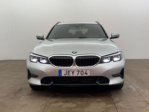 BMW 330 bild 9